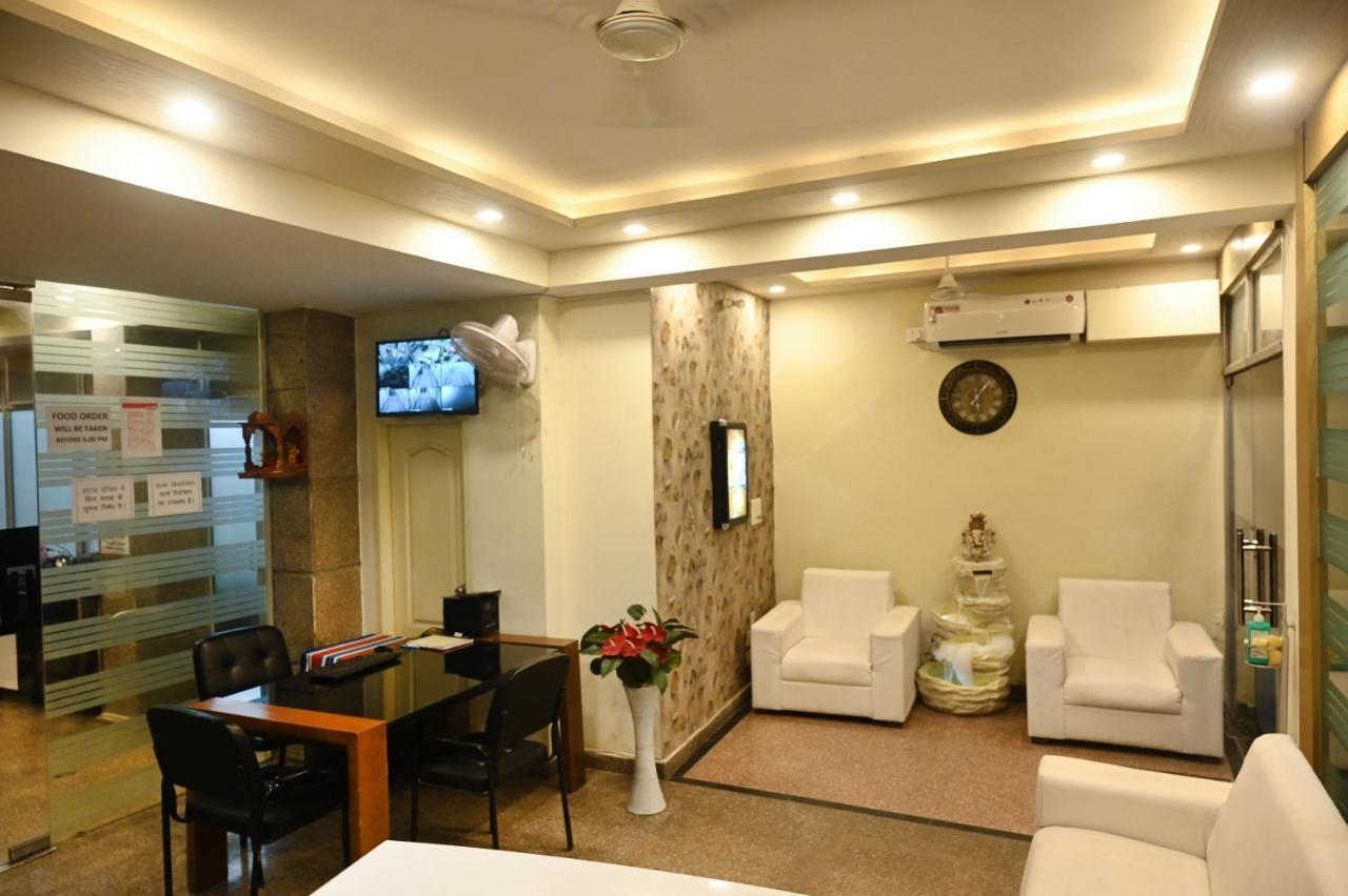 Ganga Darshanam Guesthouse At Dashashwamedh Ghat Varanasi Eksteriør billede